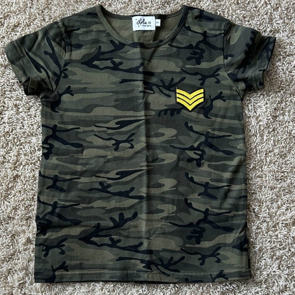 Lola & the Boys camo unisex tee Size 8